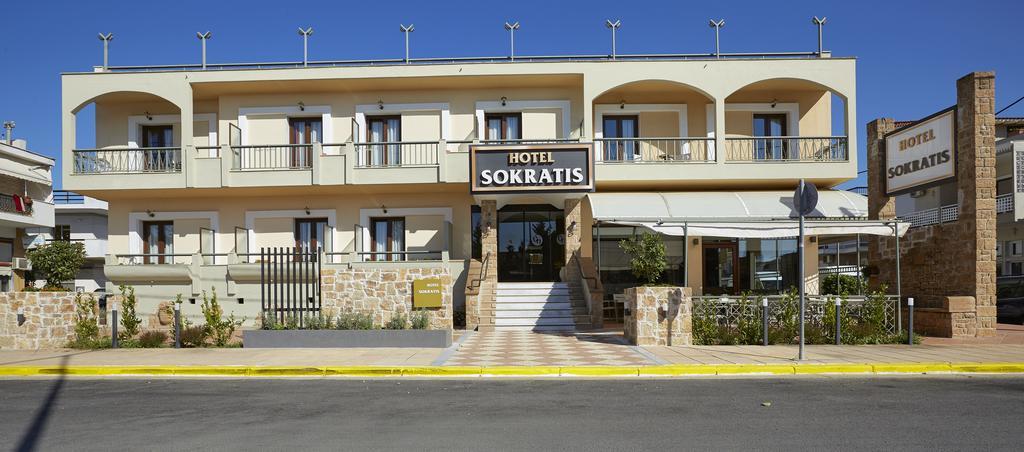 Sokratis Hotel Неа Мудания Екстериор снимка